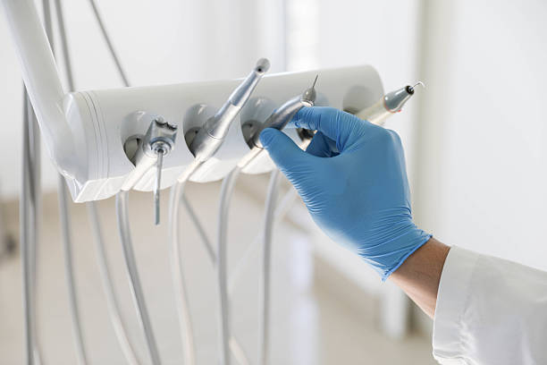 Professional Emergency Dentist technician working in Passaic, NJ